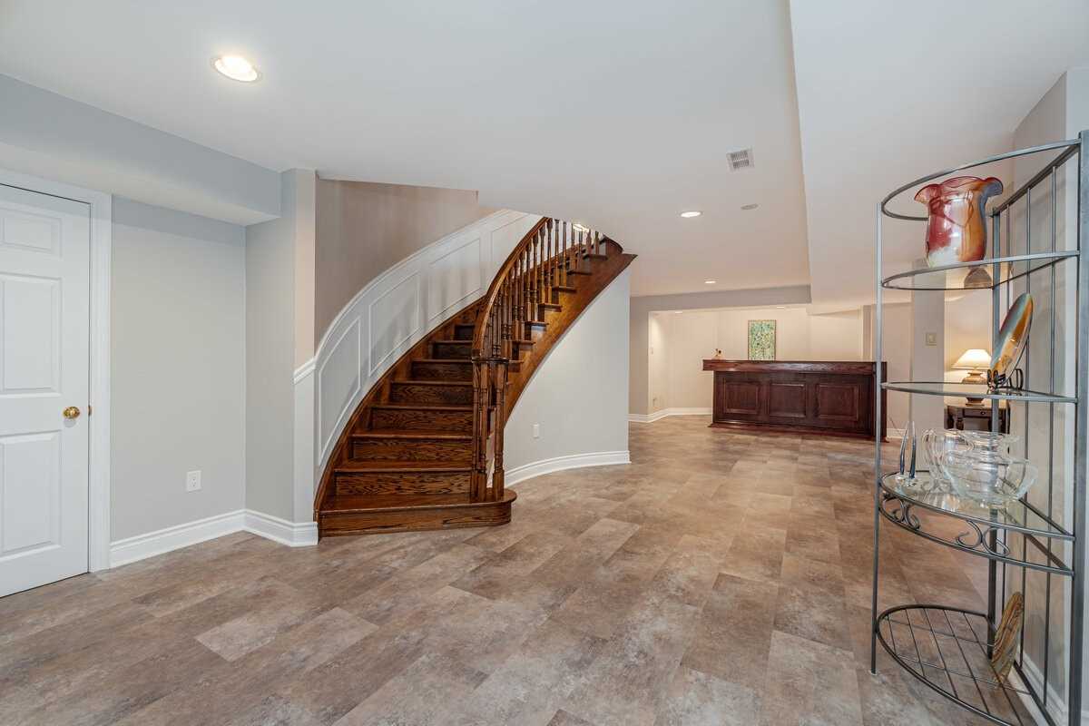 1551 Maple Ridge Dr