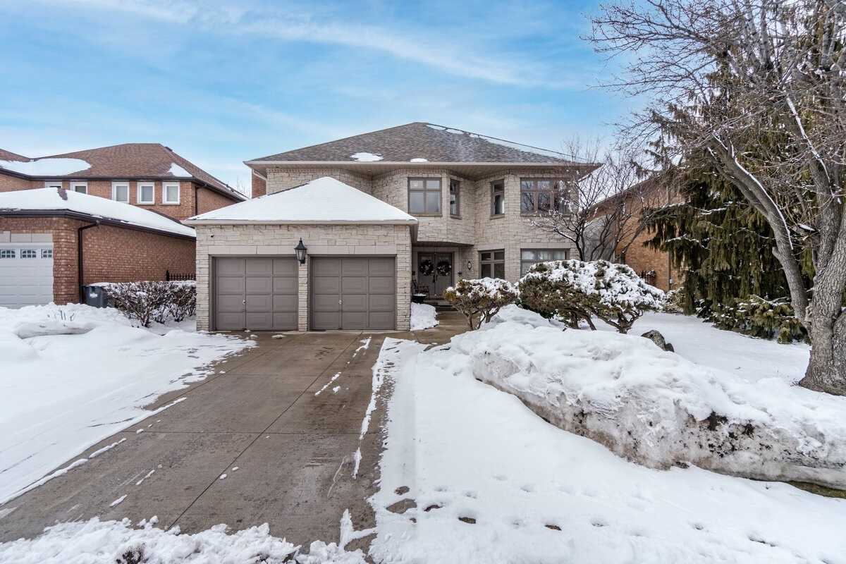 1551 Maple Ridge Dr