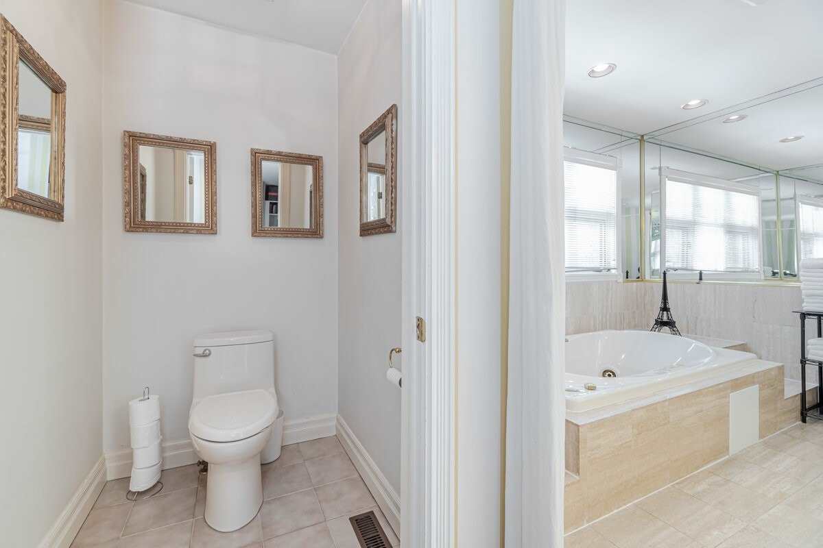 1551 Maple Ridge Dr