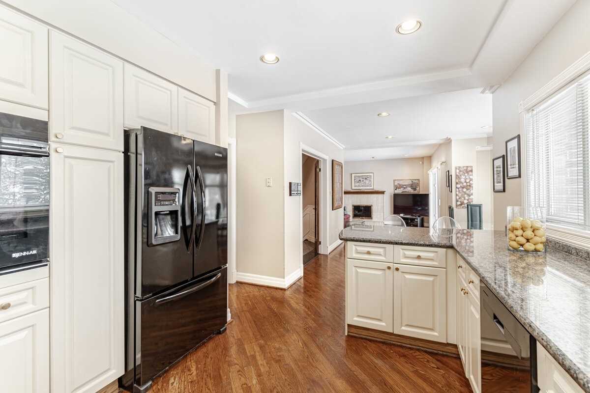 1551 Maple Ridge Dr