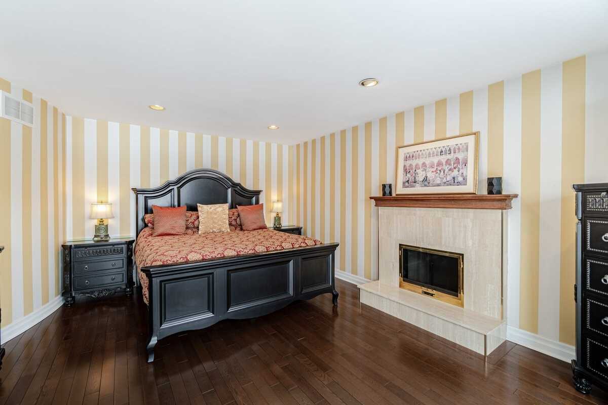 1551 Maple Ridge Dr