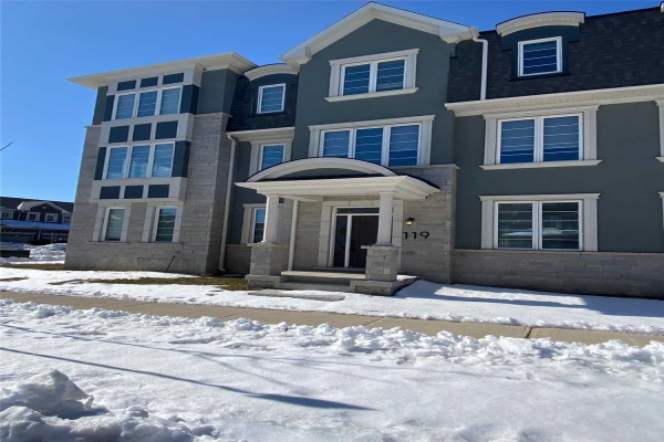 119 Stork St, Oakville