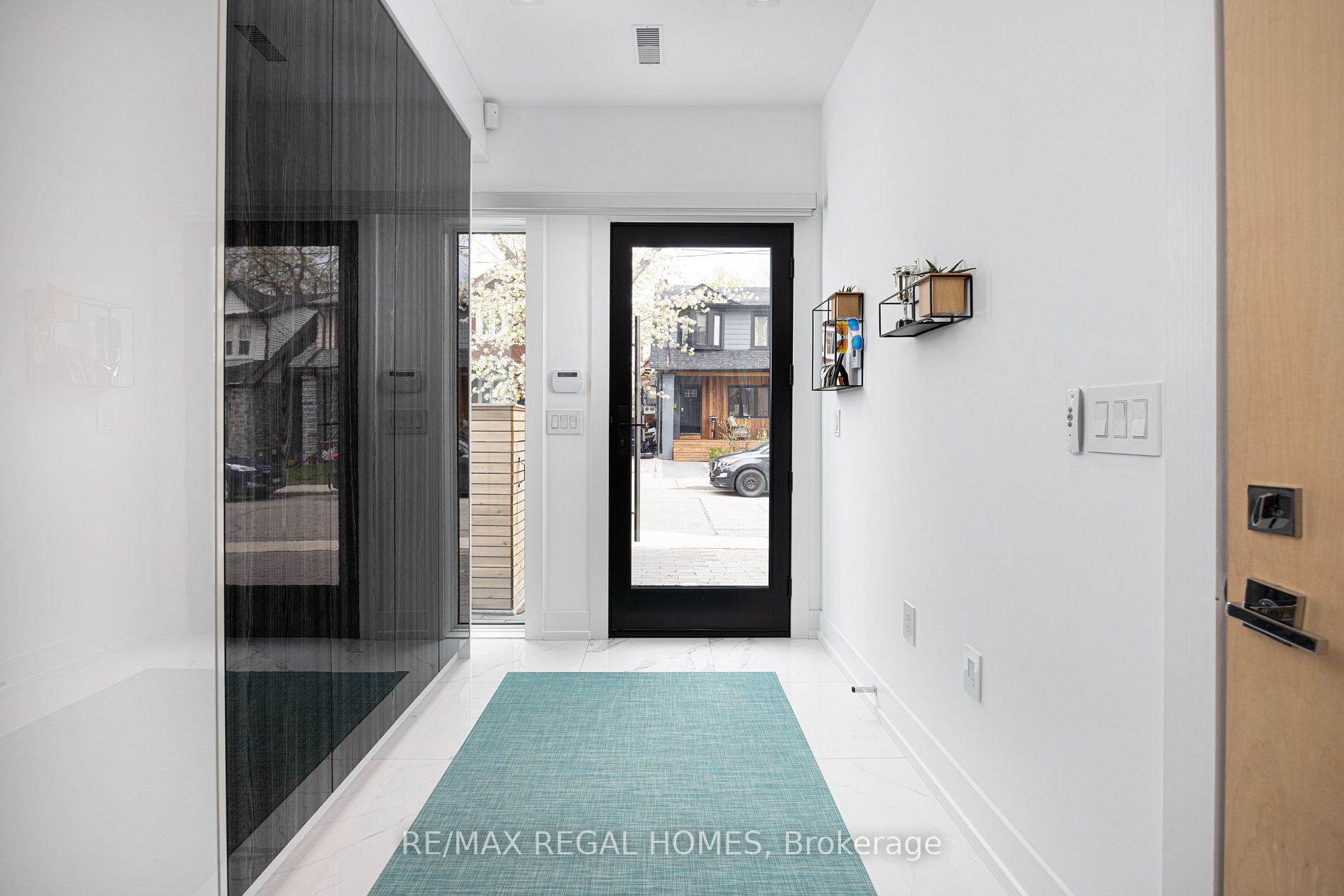 Listing W5961180 - Large Photo # 4