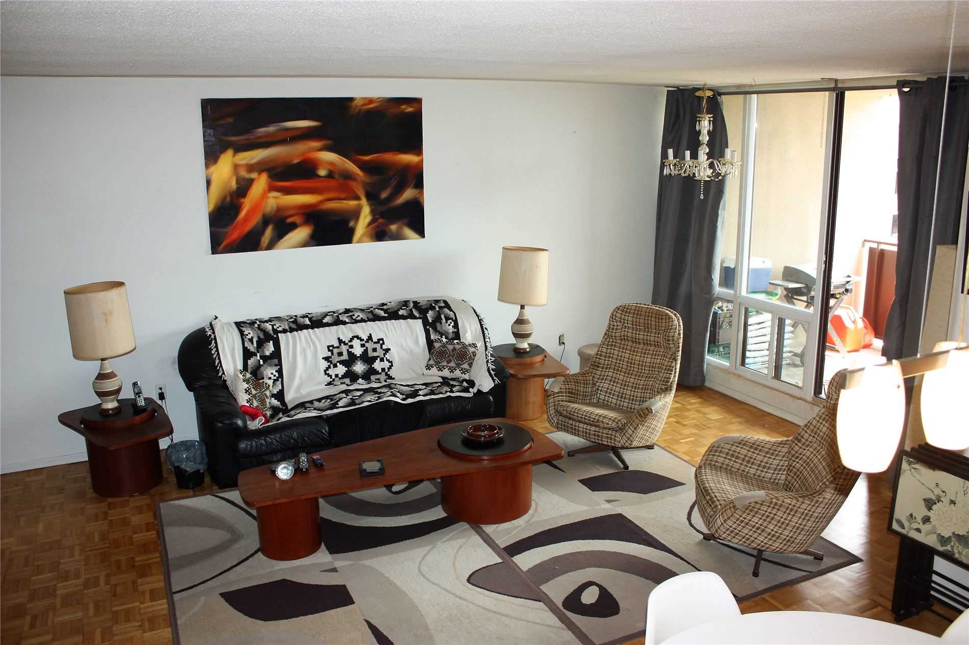 Listing W5961211 - Large Photo # 2
