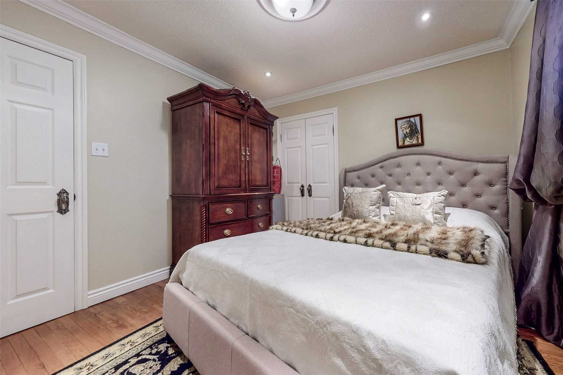 Listing W5961341 - Large Photo # 24