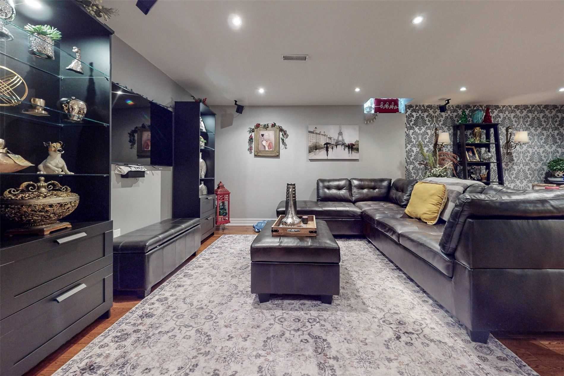 Listing W5961341 - Large Photo # 28
