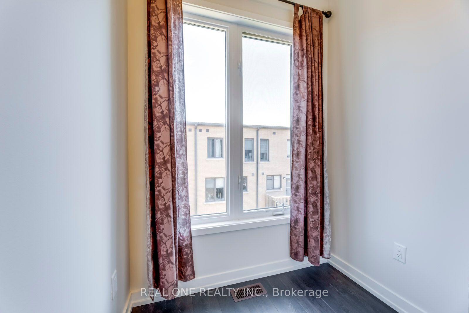 170 Squire Cres
