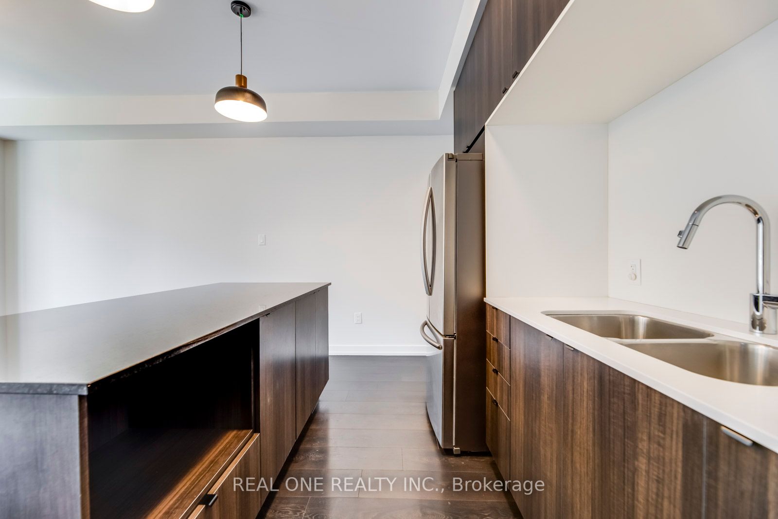170 Squire Cres