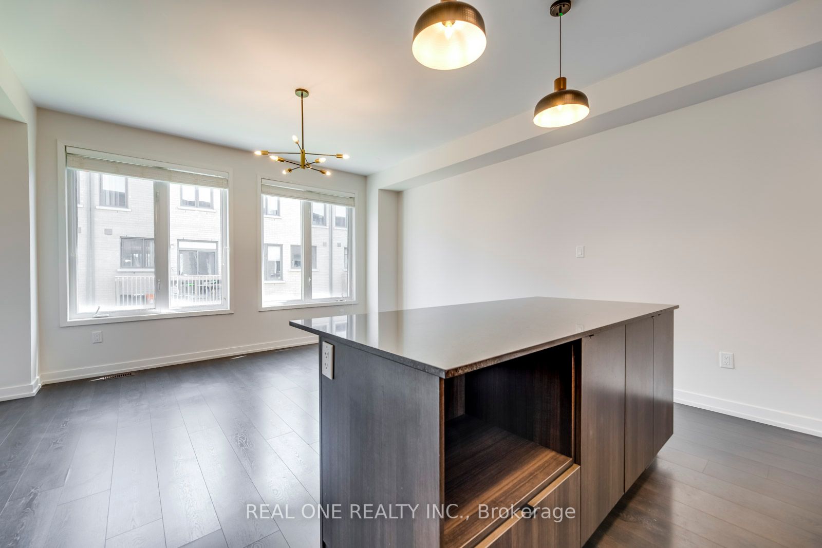 170 Squire Cres