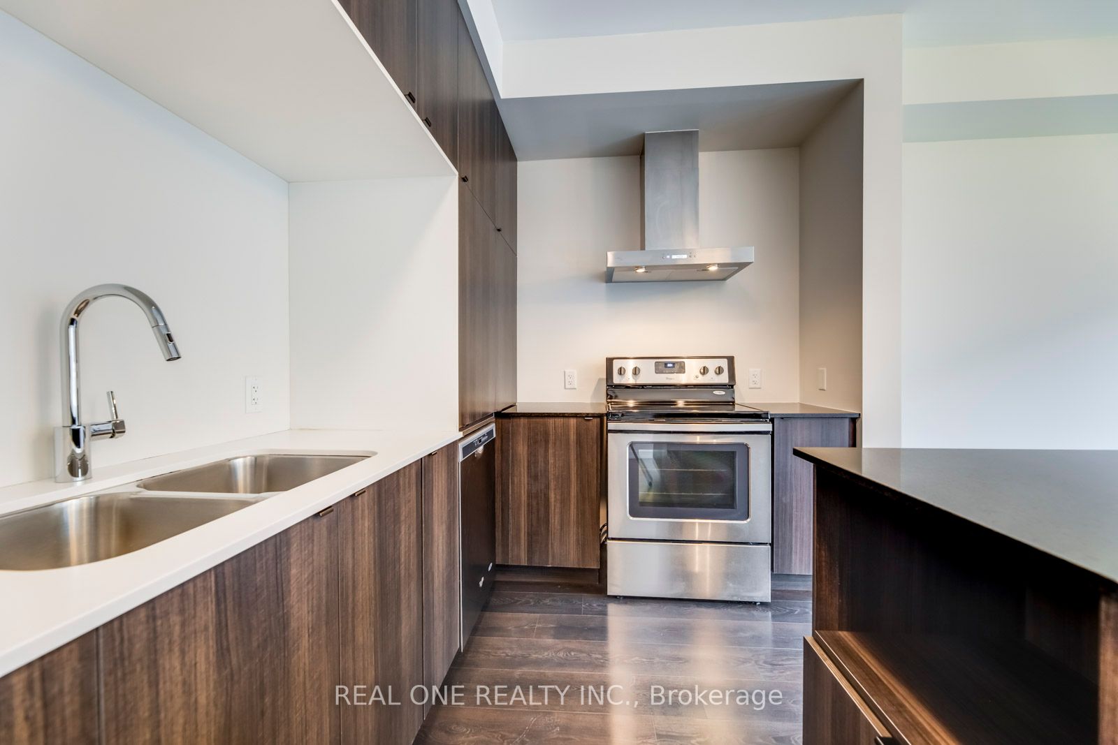 170 Squire Cres
