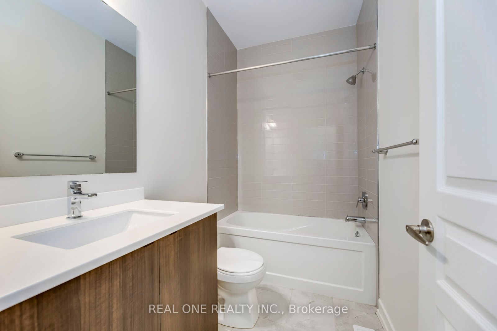 170 Squire Cres