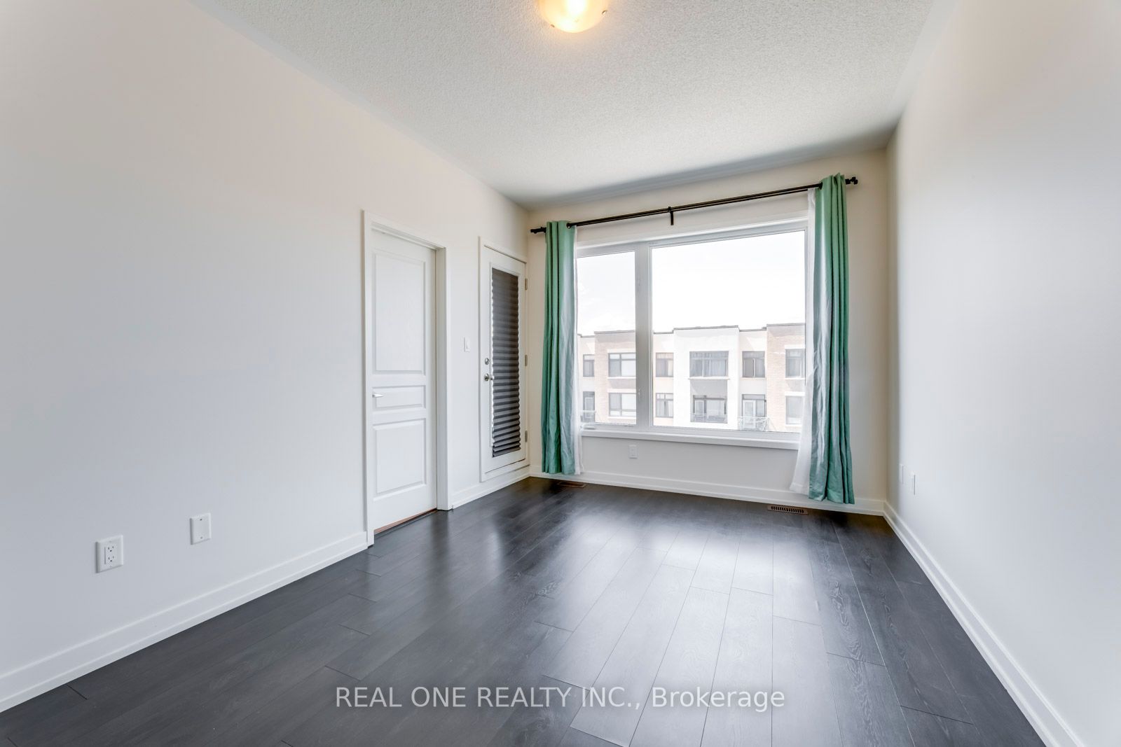 170 Squire Cres