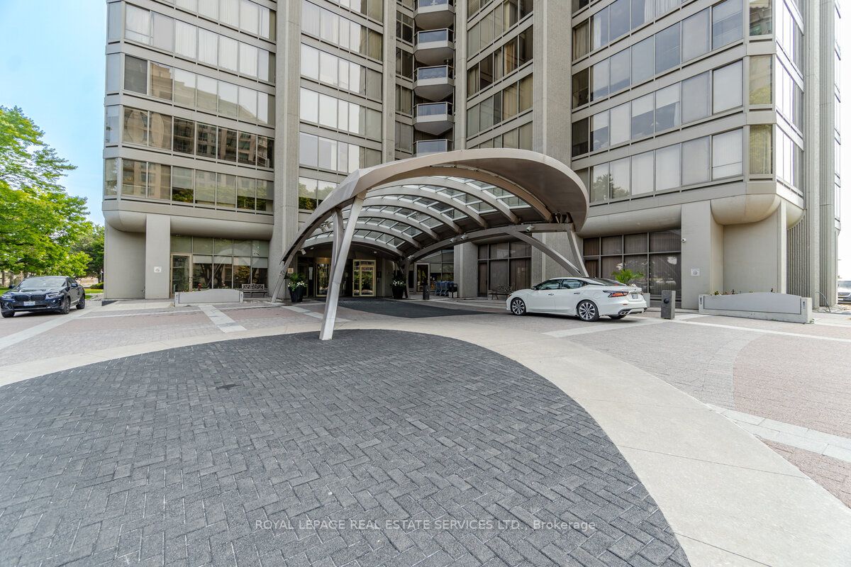 2045 Lake Shore Blvd W, #708