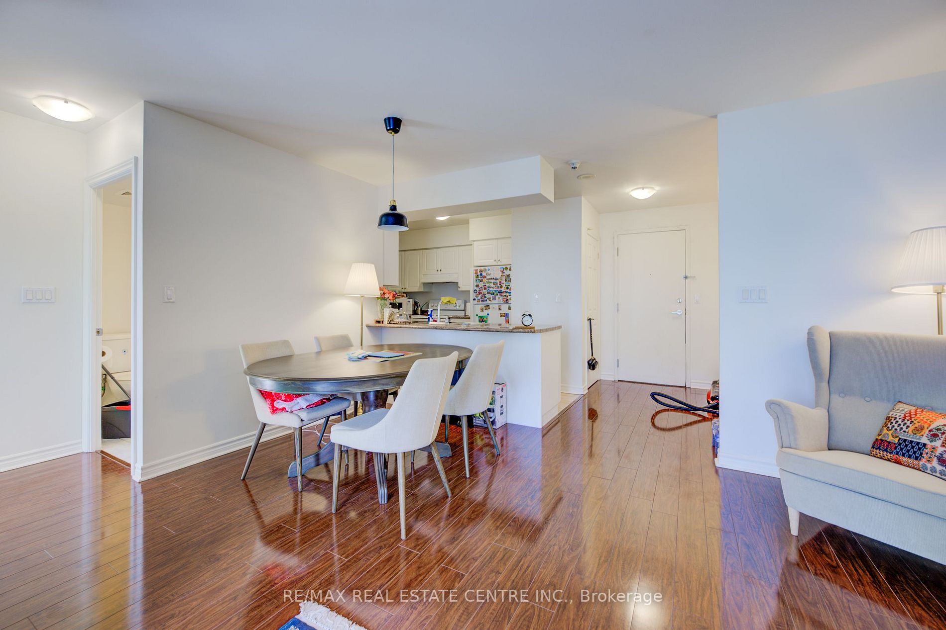 Listing W5961860 - Large Photo # 6