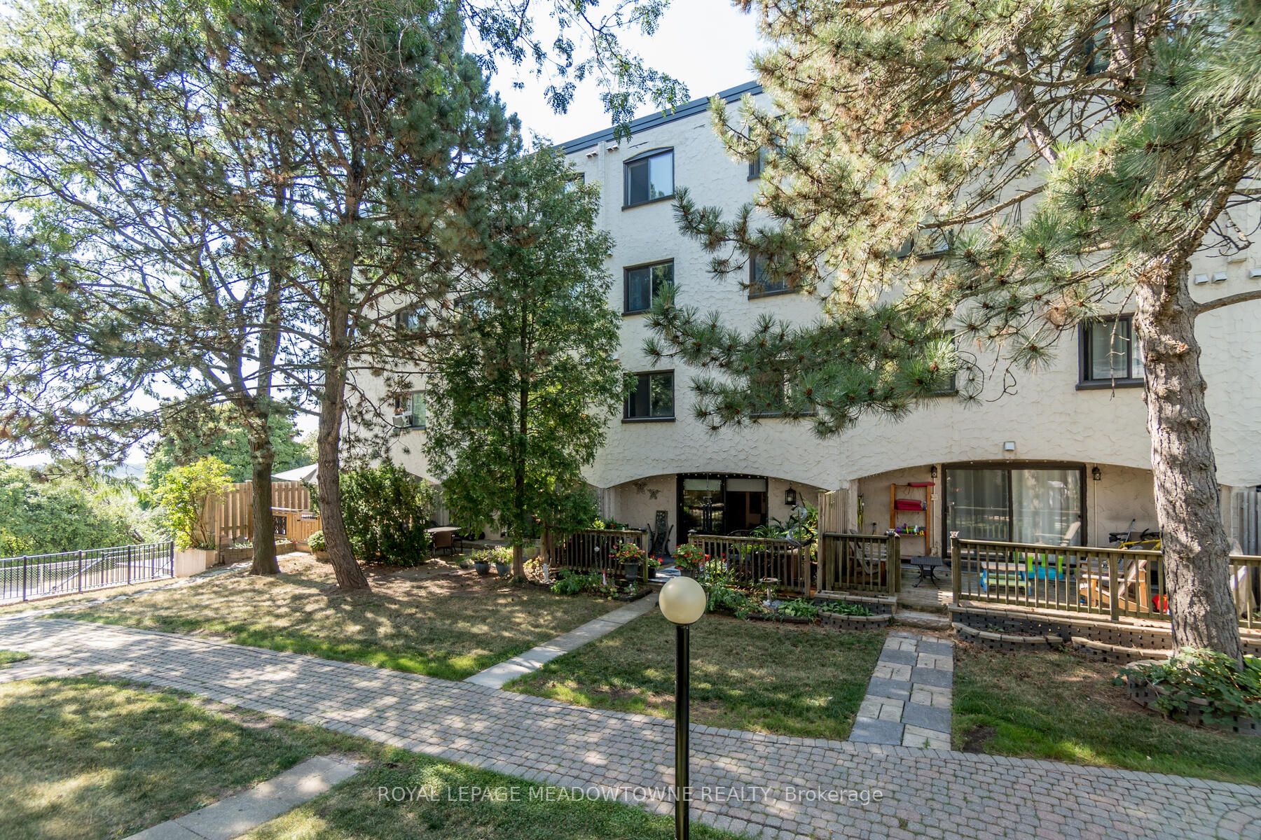 1042 Falgarwood Dr, #101