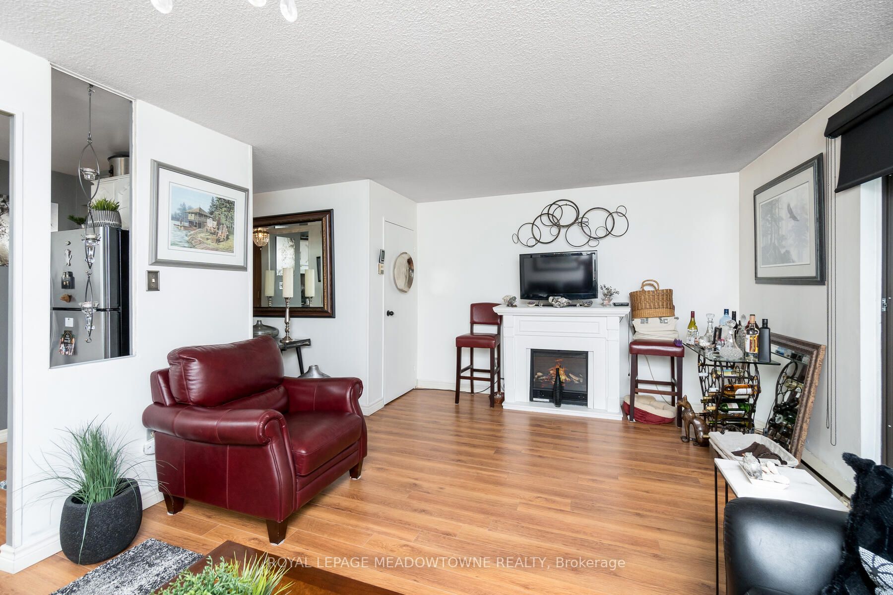 1042 Falgarwood Dr, #101