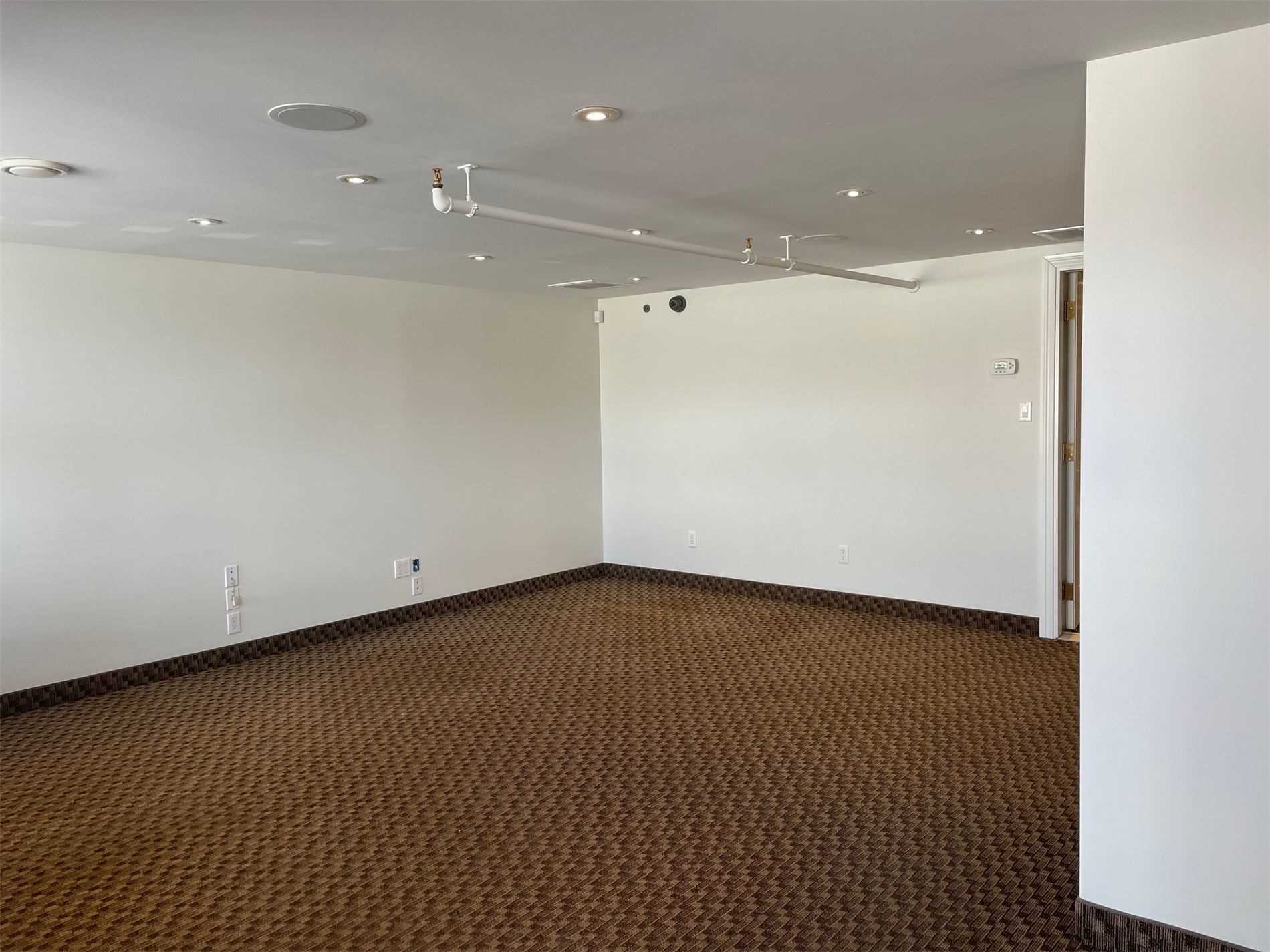 Listing W5962117 - Large Photo # 3