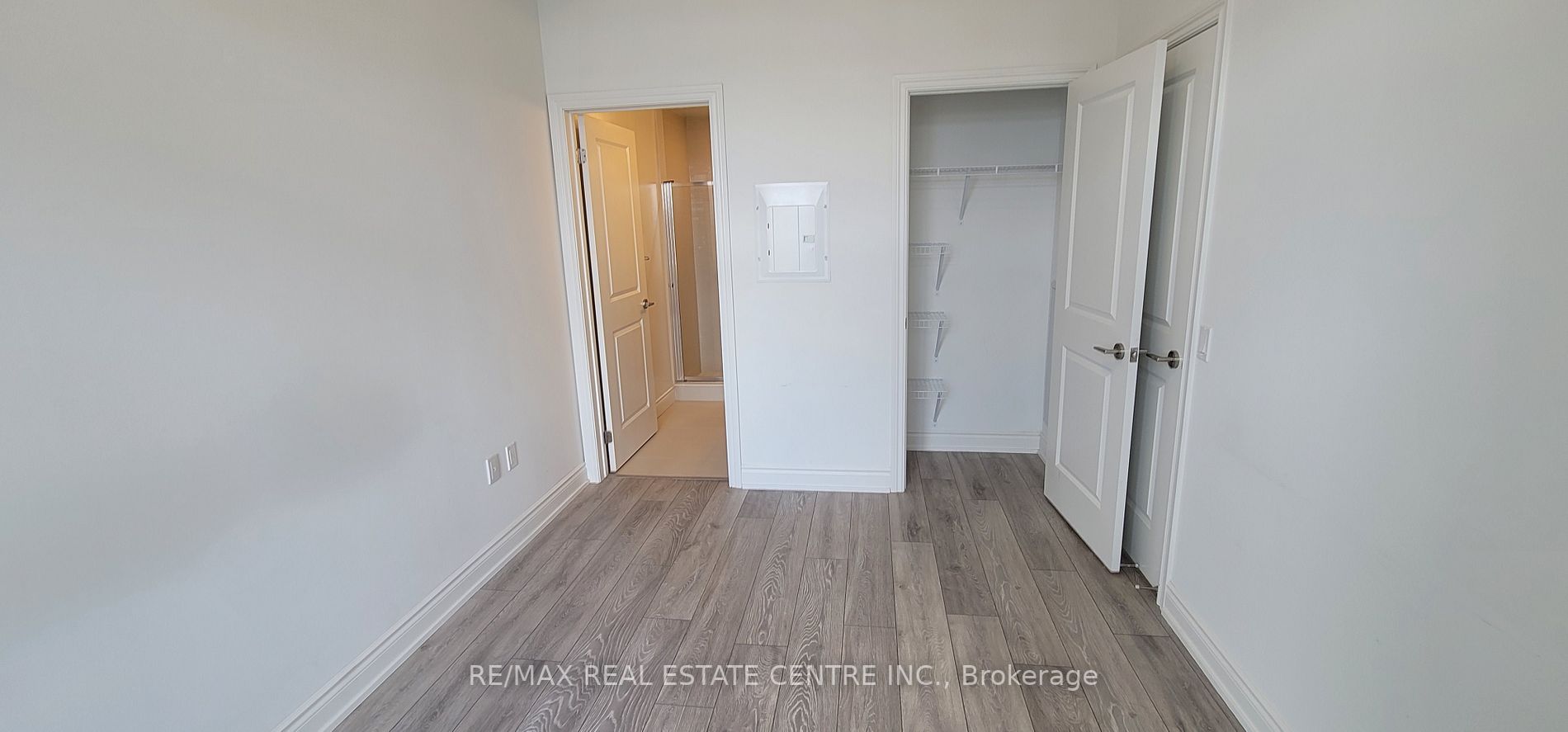 1050 Main St E, #615