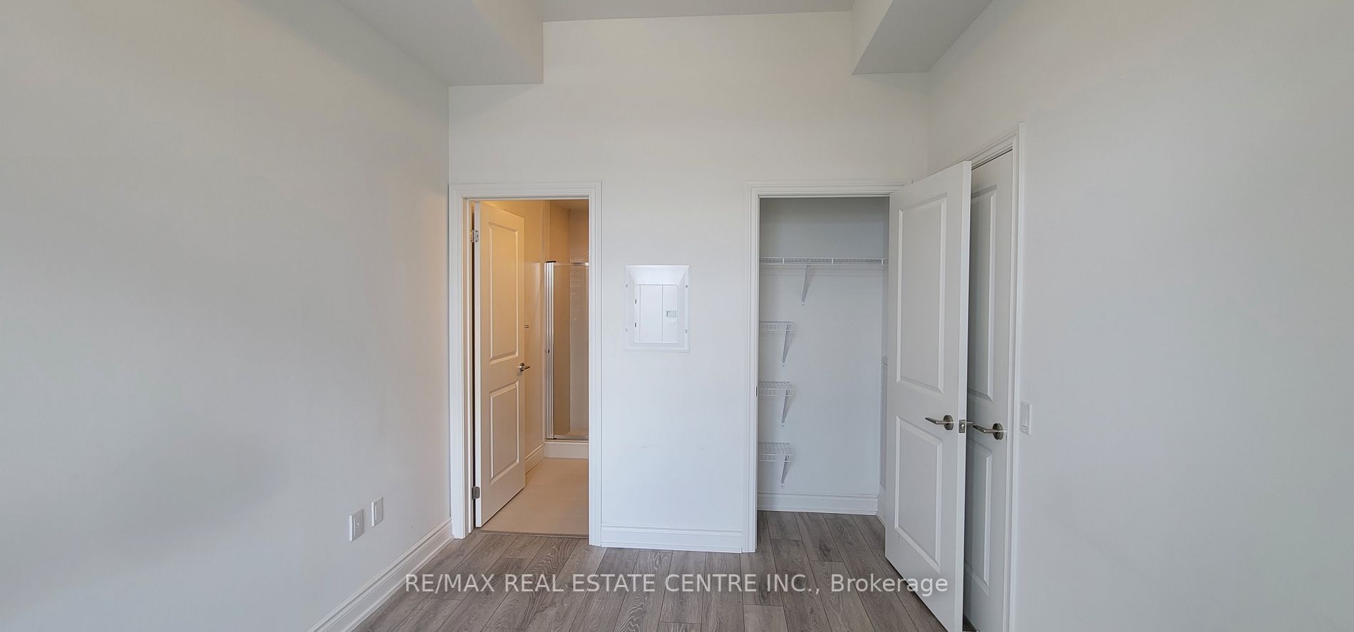 1050 Main St E, #615