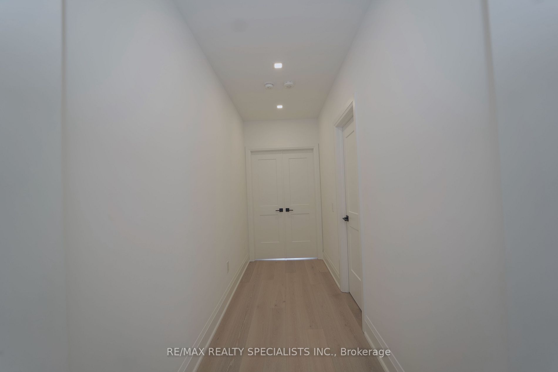 4181 Hillsborough Cres