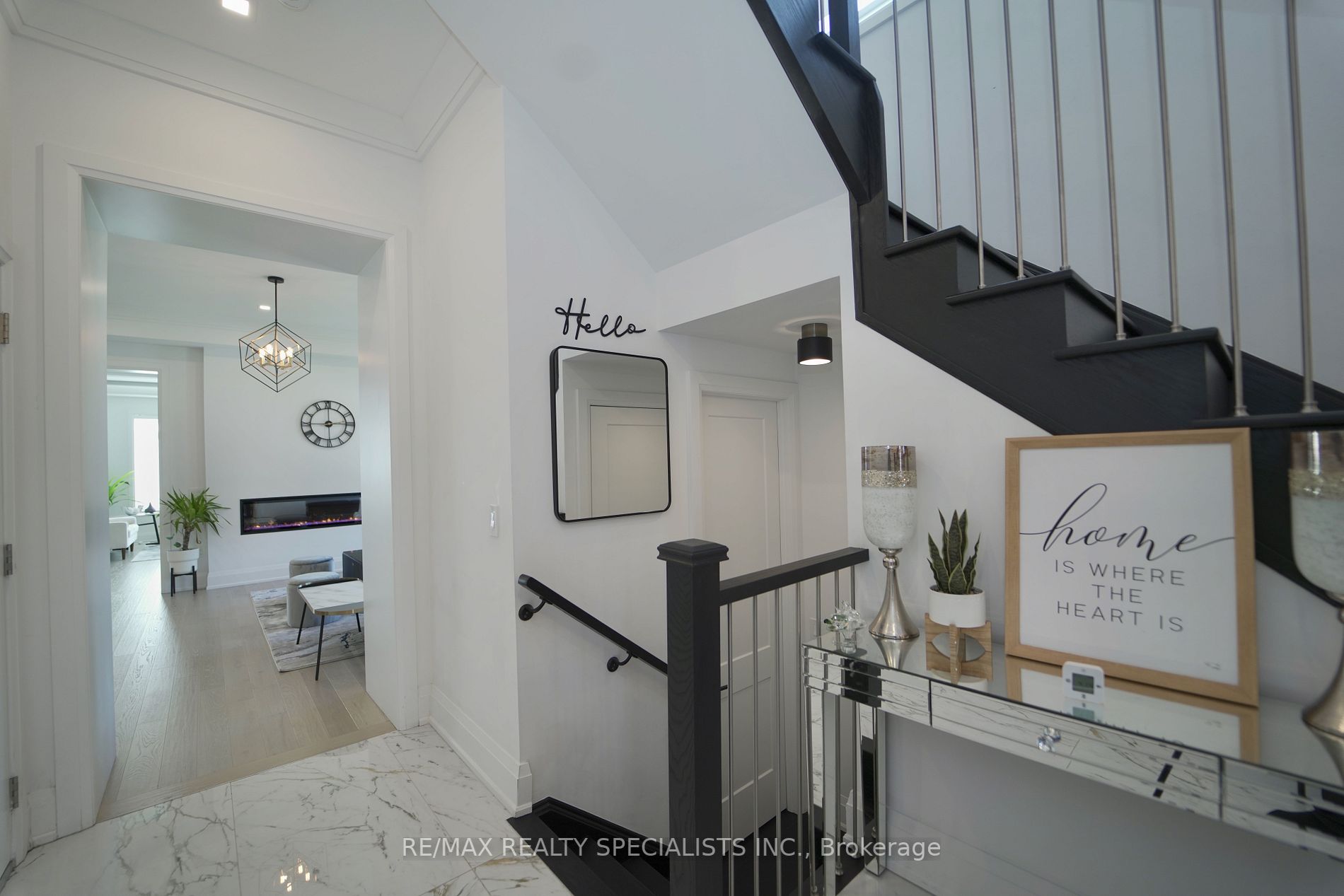 4181 Hillsborough Cres