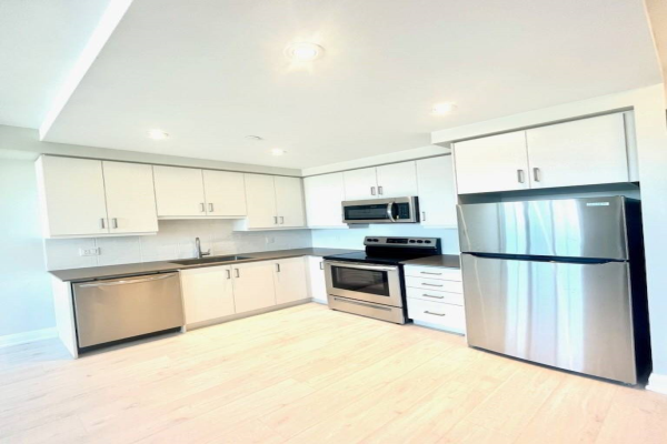 15 Lynch St, Brampton