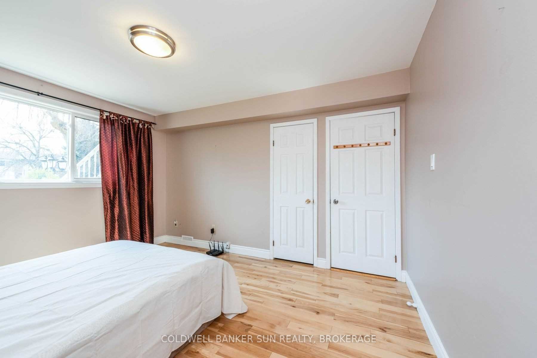 2483 Yarmouth Crescent