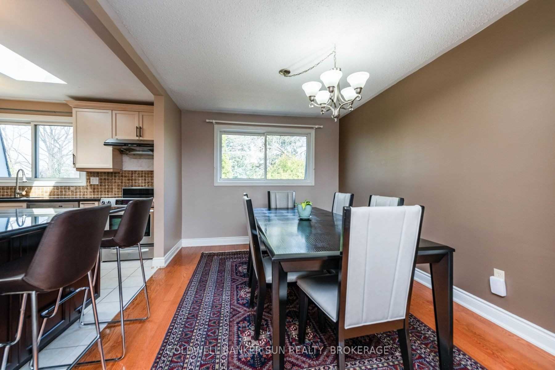 2483 Yarmouth Crescent