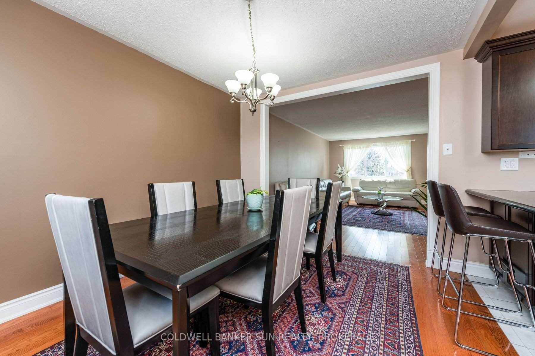 2483 Yarmouth Crescent