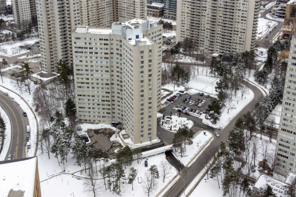 3695 Kaneff Cres, Mississauga