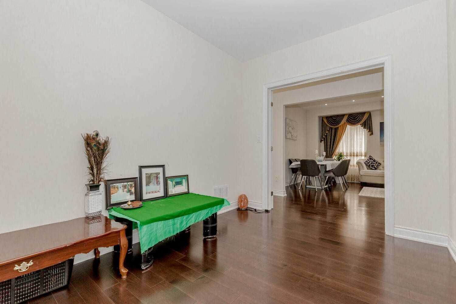 Listing W5962937 - Large Photo # 8