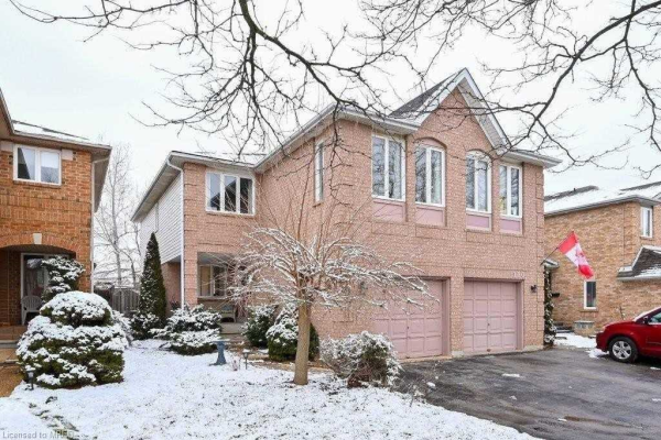 108 Townley Cres, Brampton