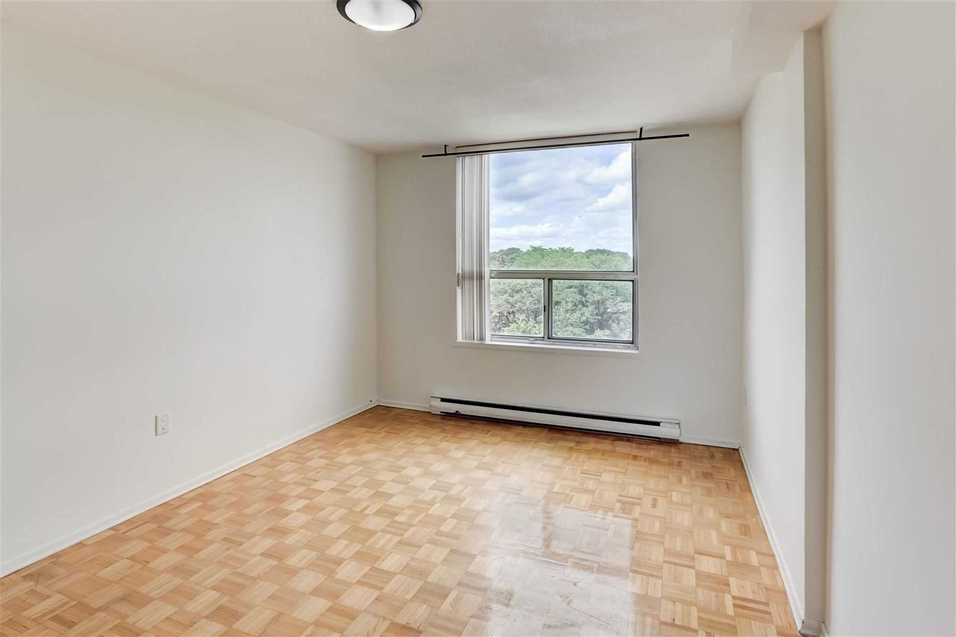Listing W5963647 - Large Photo # 23
