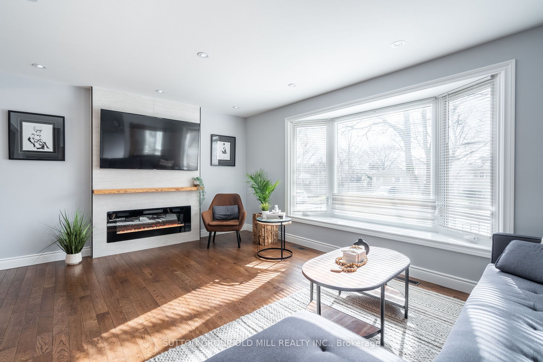 451 Sunset Dr