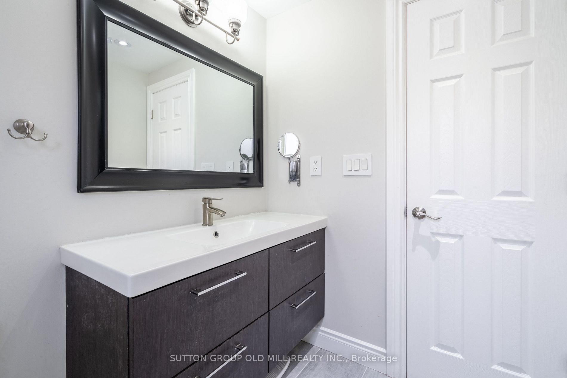 451 Sunset Dr