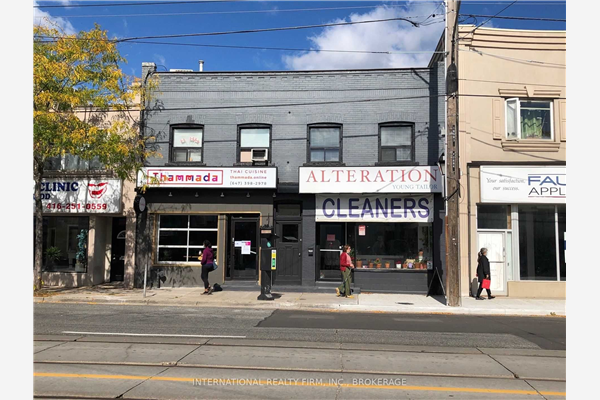 2884-88 Lake Shore Blvd W, Toronto