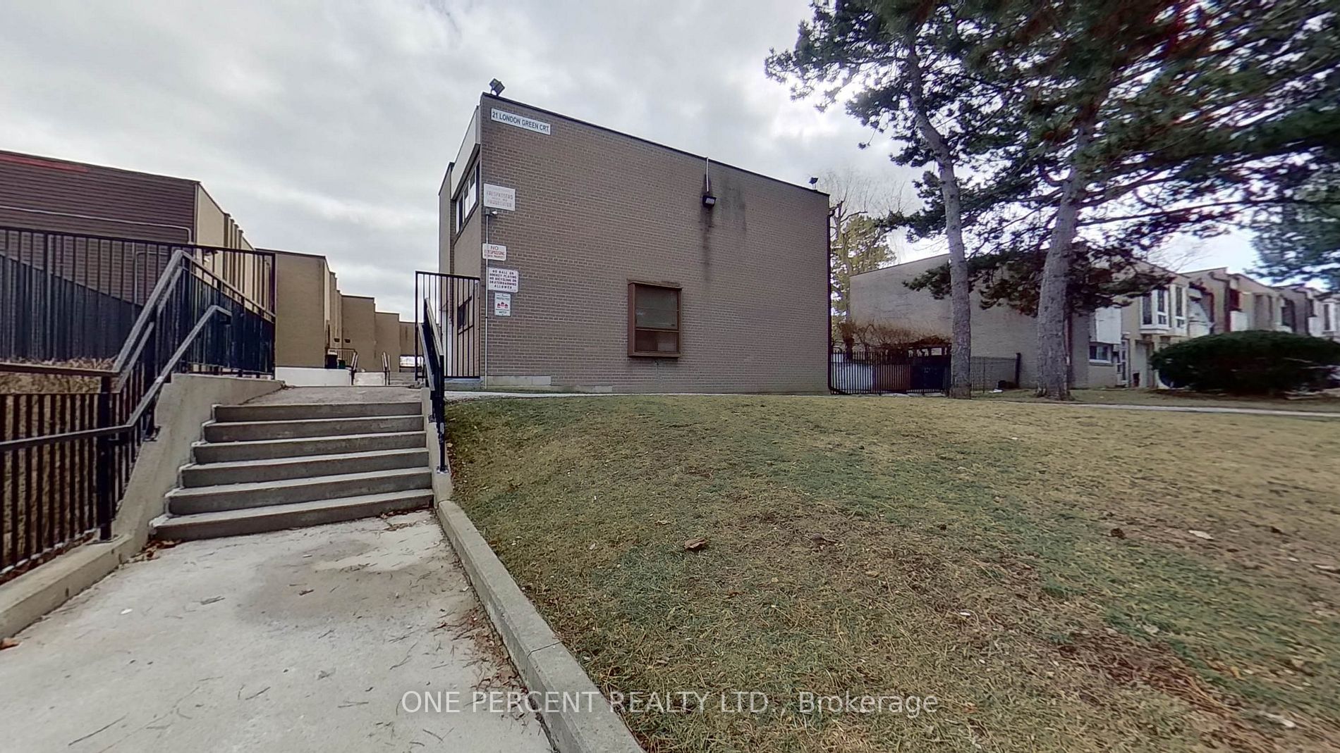21 London Green Crt, #31