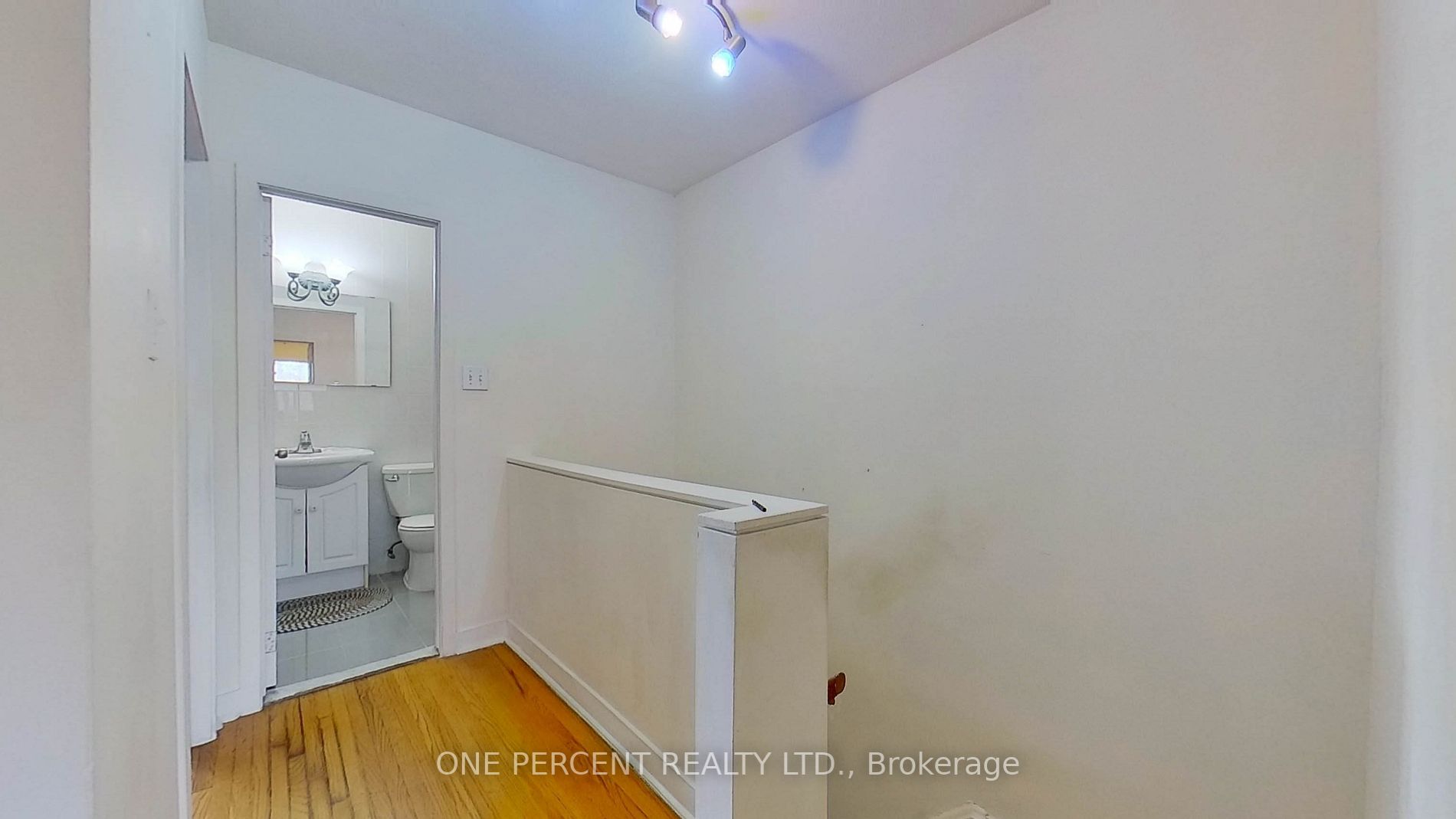 21 London Green Crt, #31