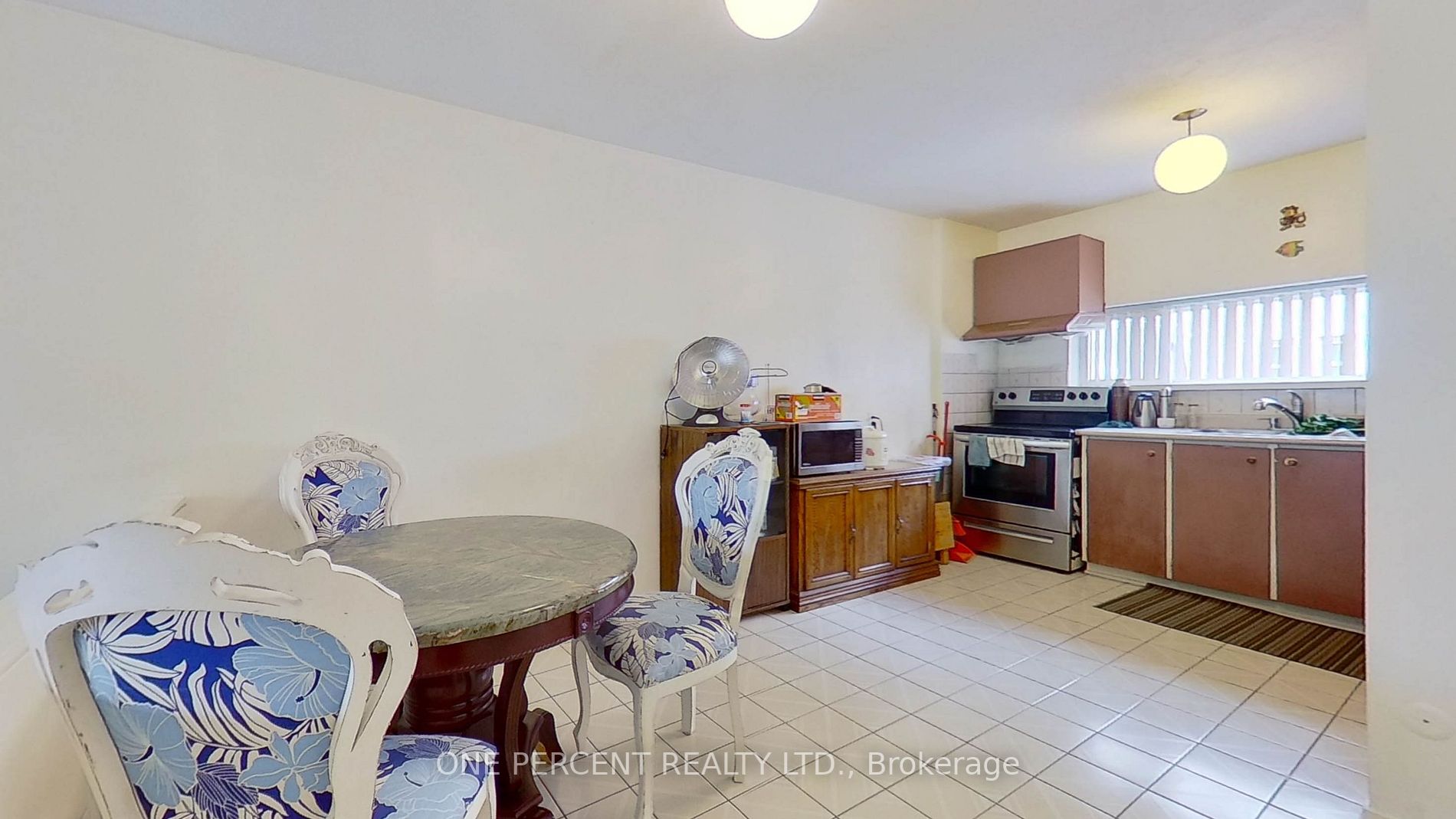21 London Green Crt, #31