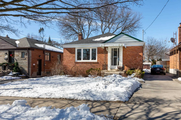 230 Thirtieth St, Toronto