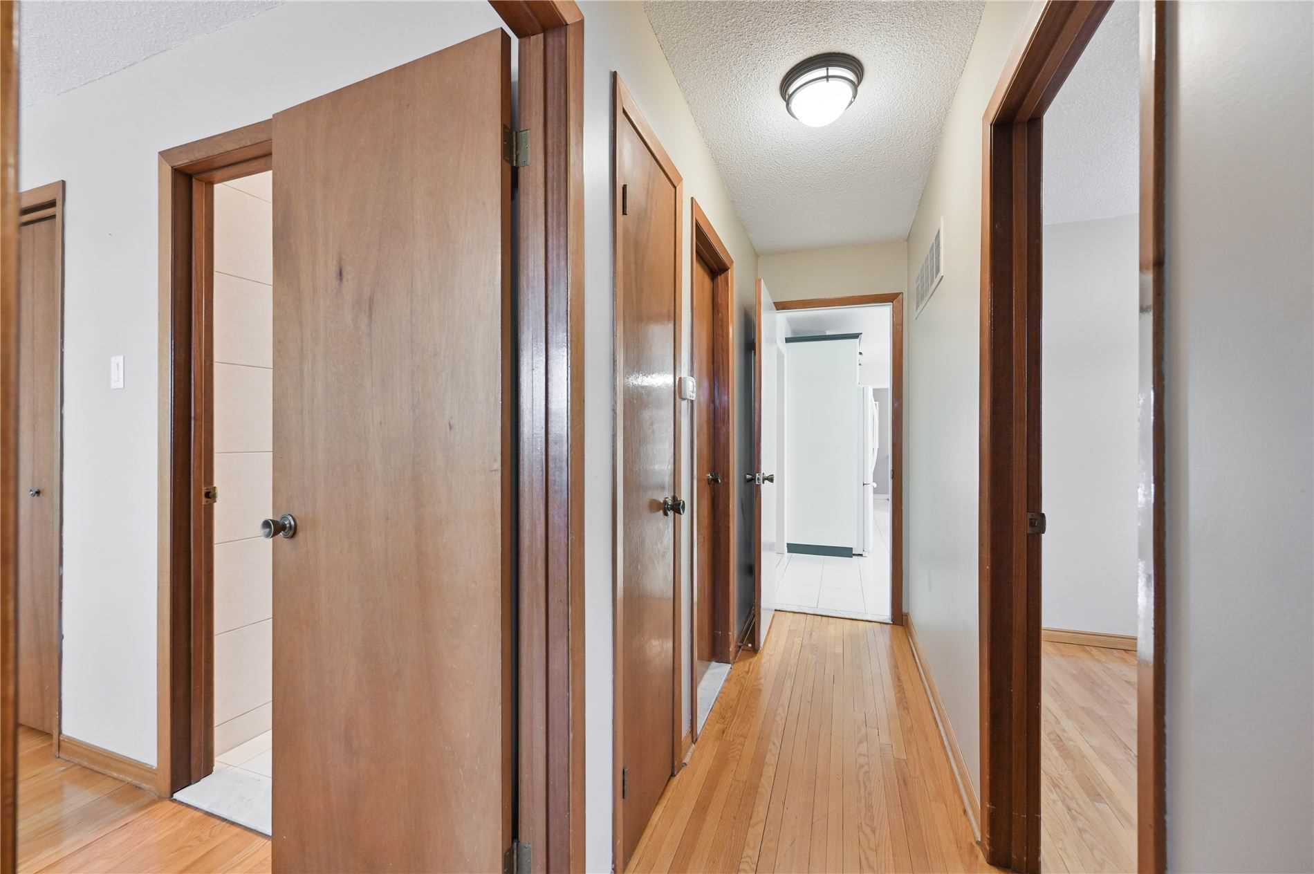 Listing W5964975 - Large Photo # 18