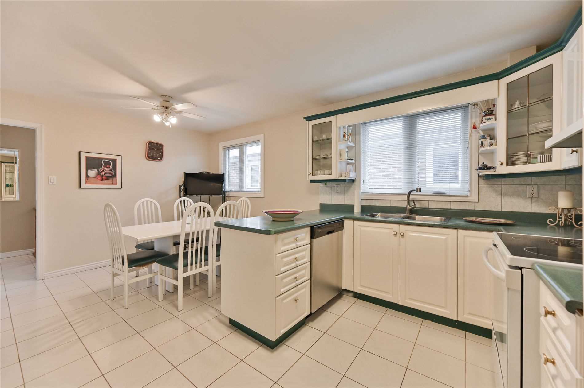 Listing W5964975 - Large Photo # 12