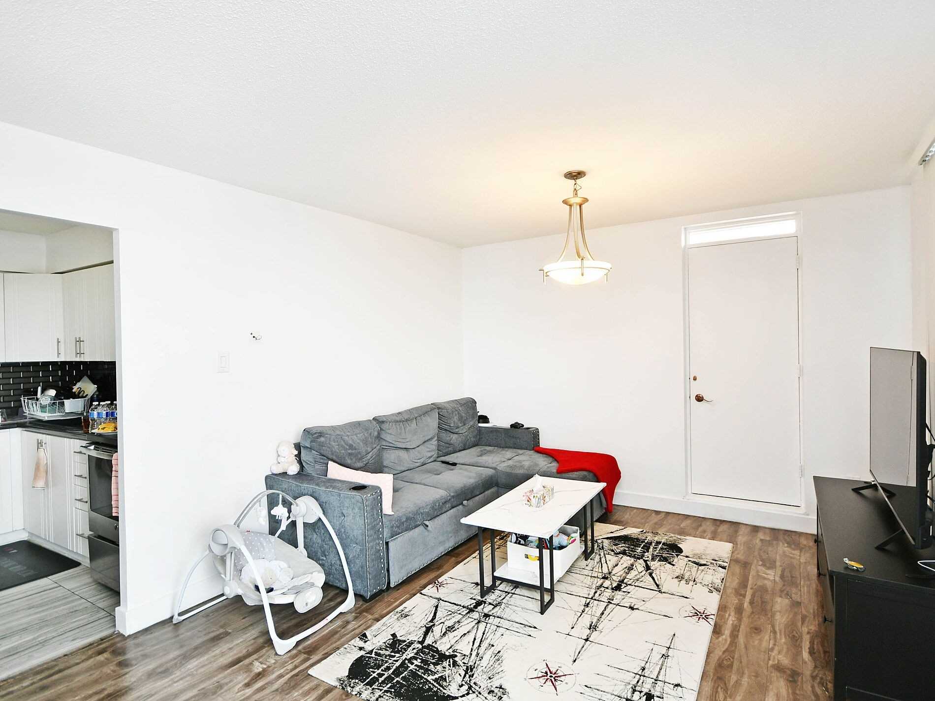 Listing W5965047 - Large Photo # 8