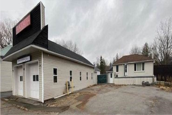142 King St E, Caledon