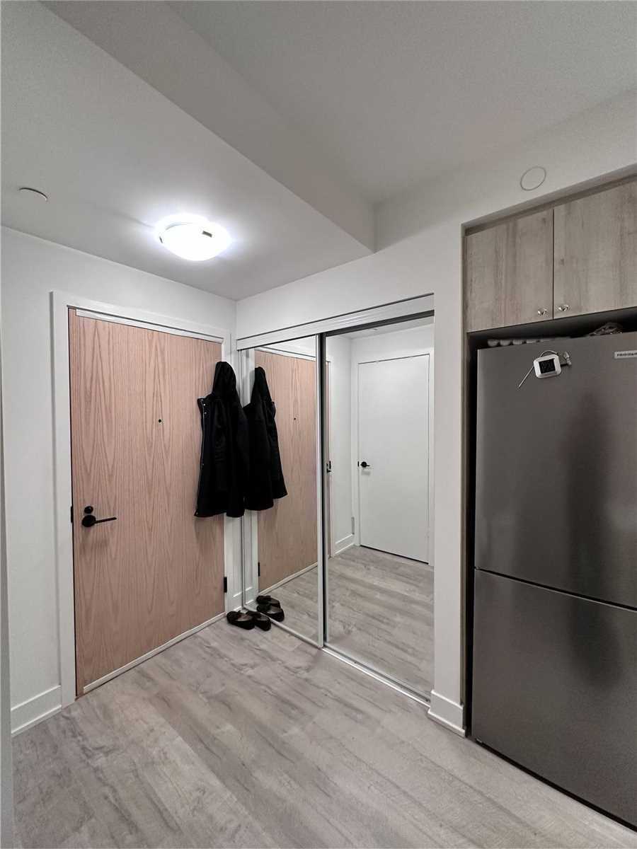 50 George Butchart Dr, #525