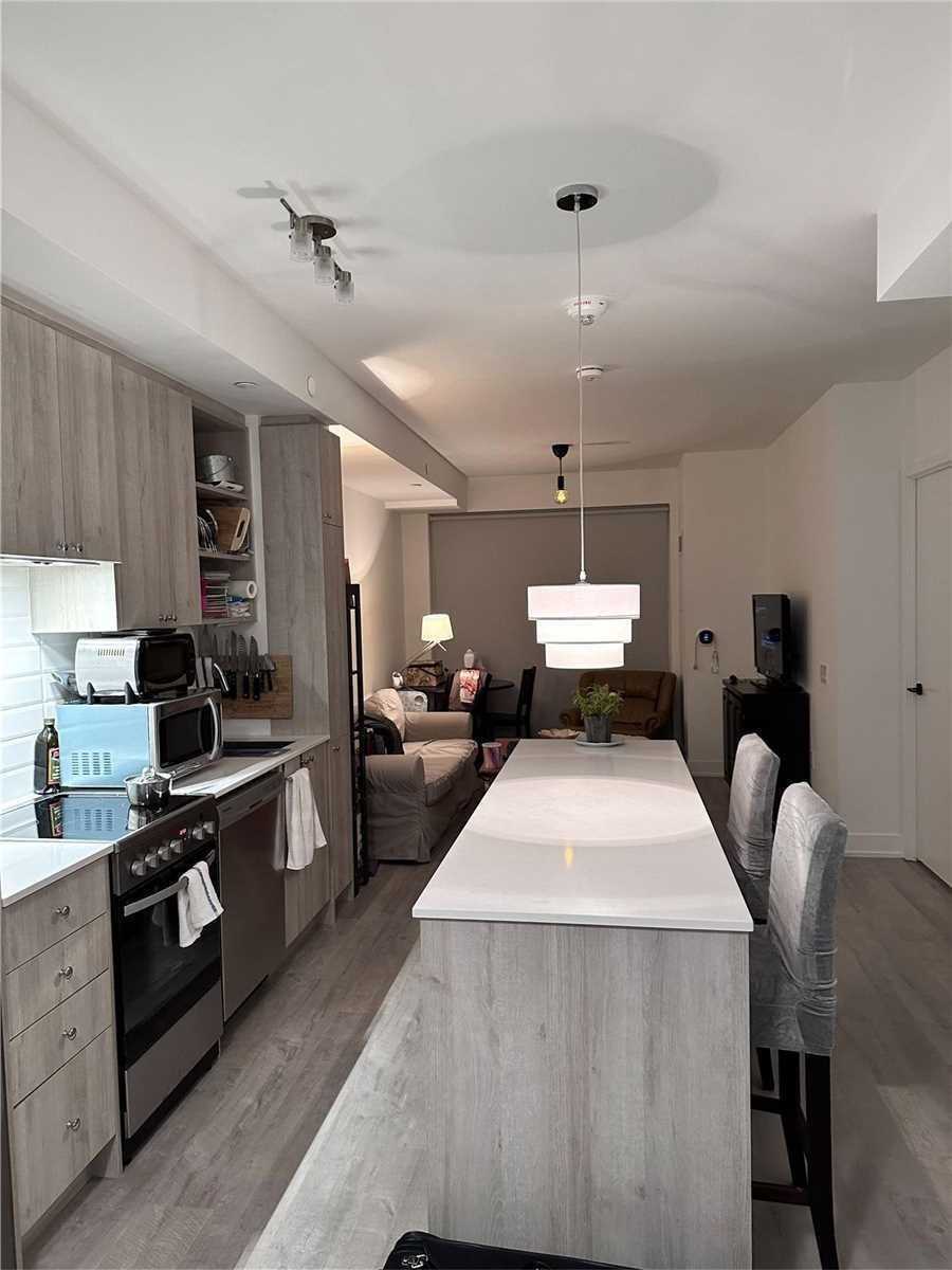 50 George Butchart Dr, #525