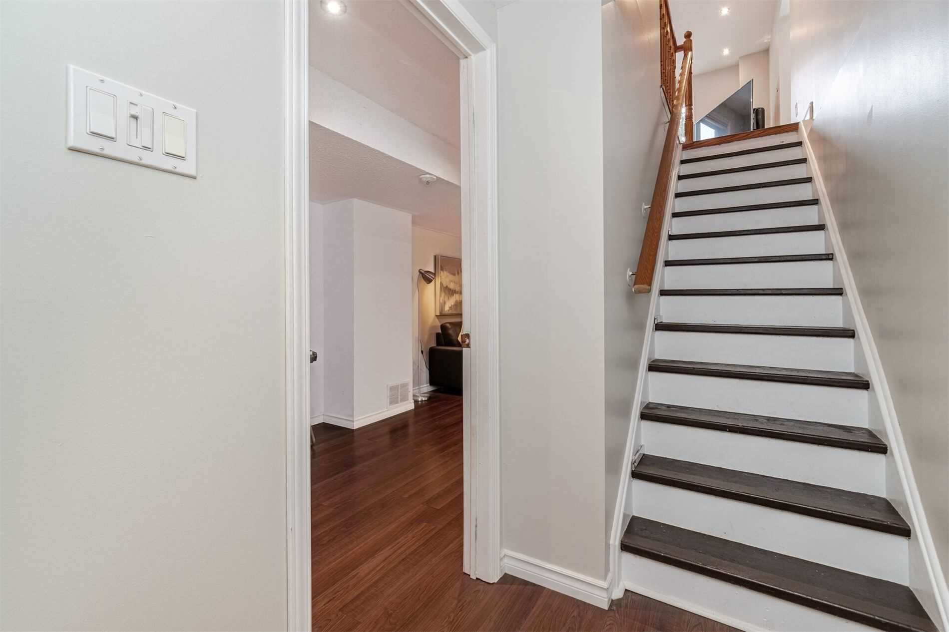 Listing W5965377 - Large Photo # 34