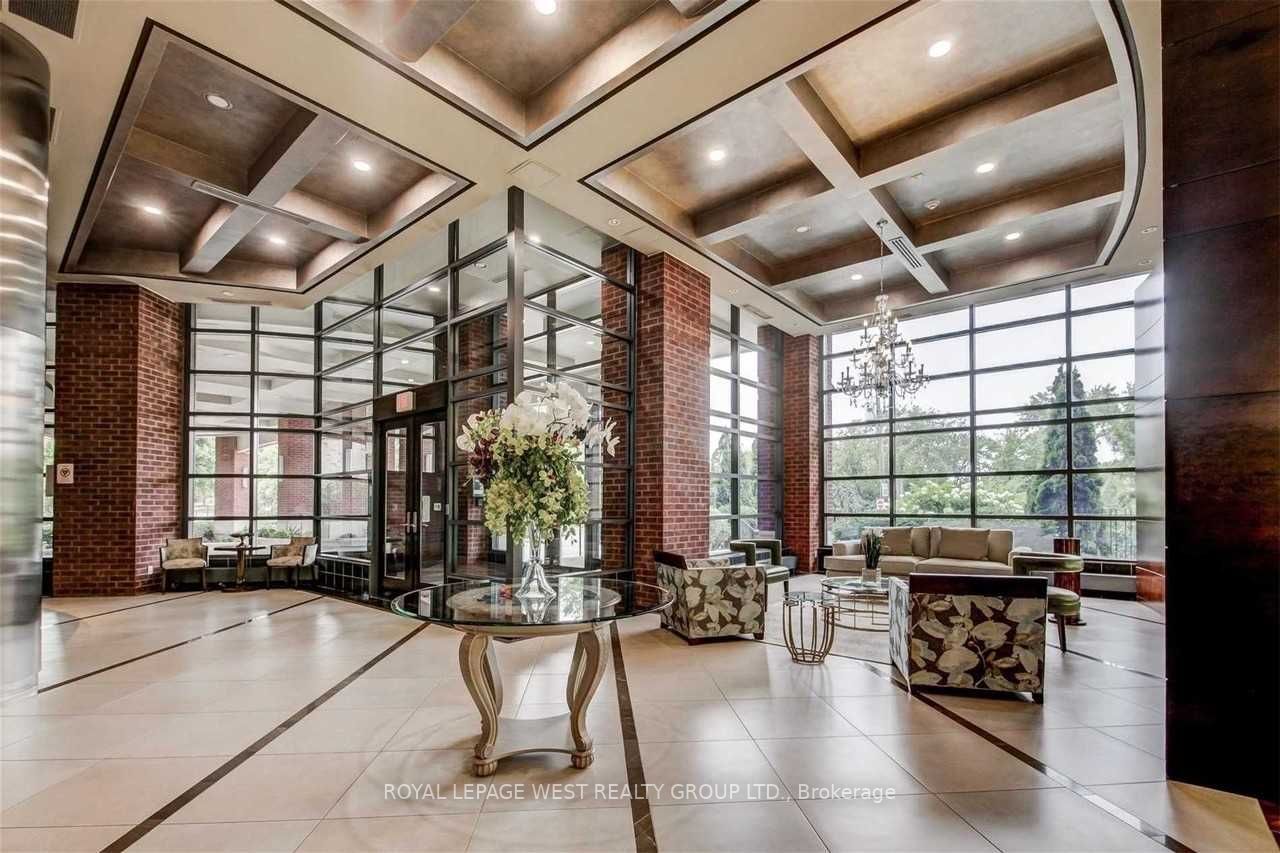 9 Burnhamthorpe Cres, #410