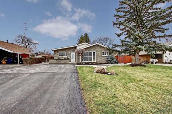 154 Robinwood Cres, Milton