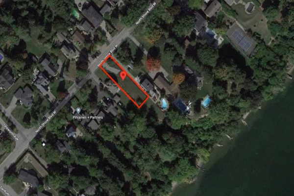 312 North Shore Blvd W, Burlington